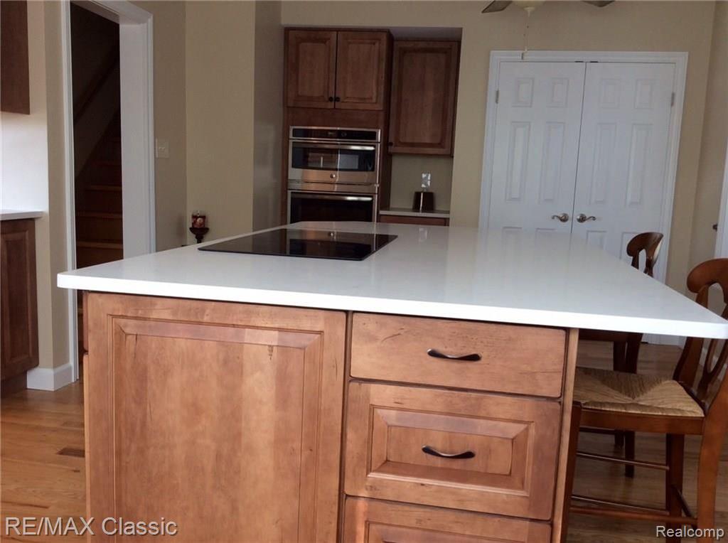 1644 Brewster Road Rochester Hills, MI 48306 - Photo 38 of 50