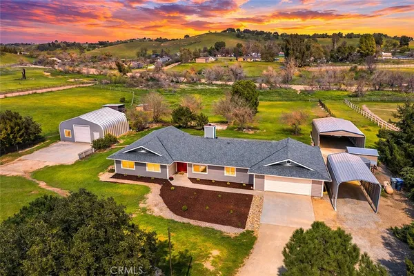 $989,000 | 6446 Windmill Place, Paso Robles, CA 93446