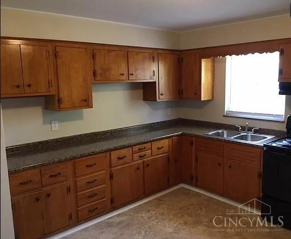 7639 Pippin Road Cincinnati, OH 45239 - Photo 9 of 11 Gallery Image 9