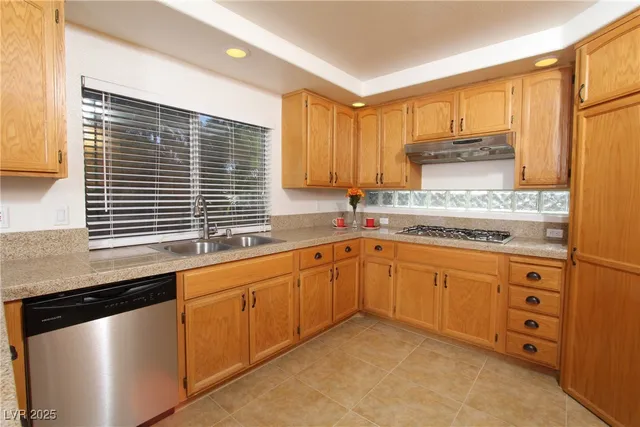 $2,800 | 2830 Via Stella Street, Henderson, NV 89074