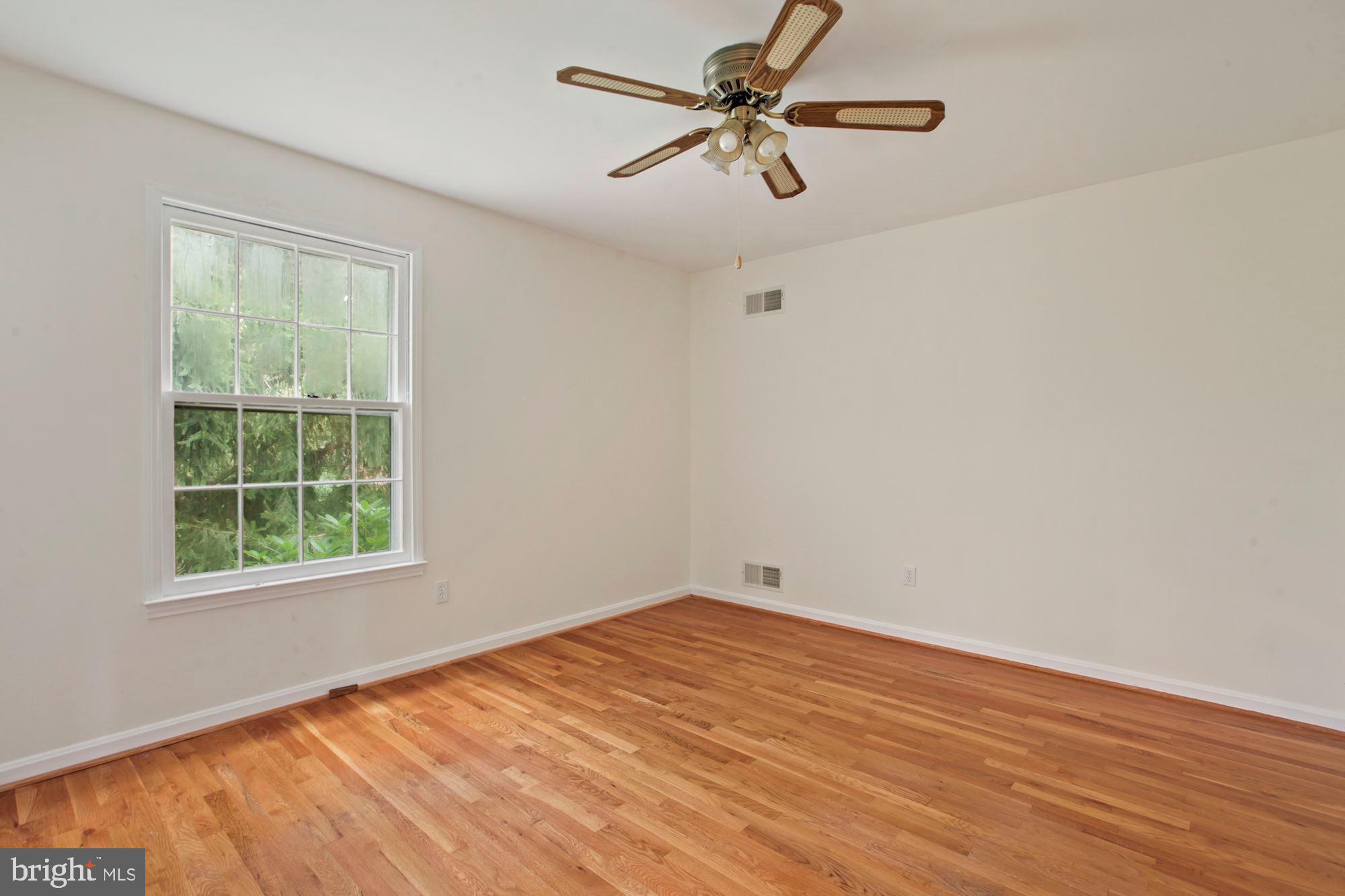 14313 Cantrell Road Silver Spring, MD 20905 - Photo 23 of 33 Gallery Image 23