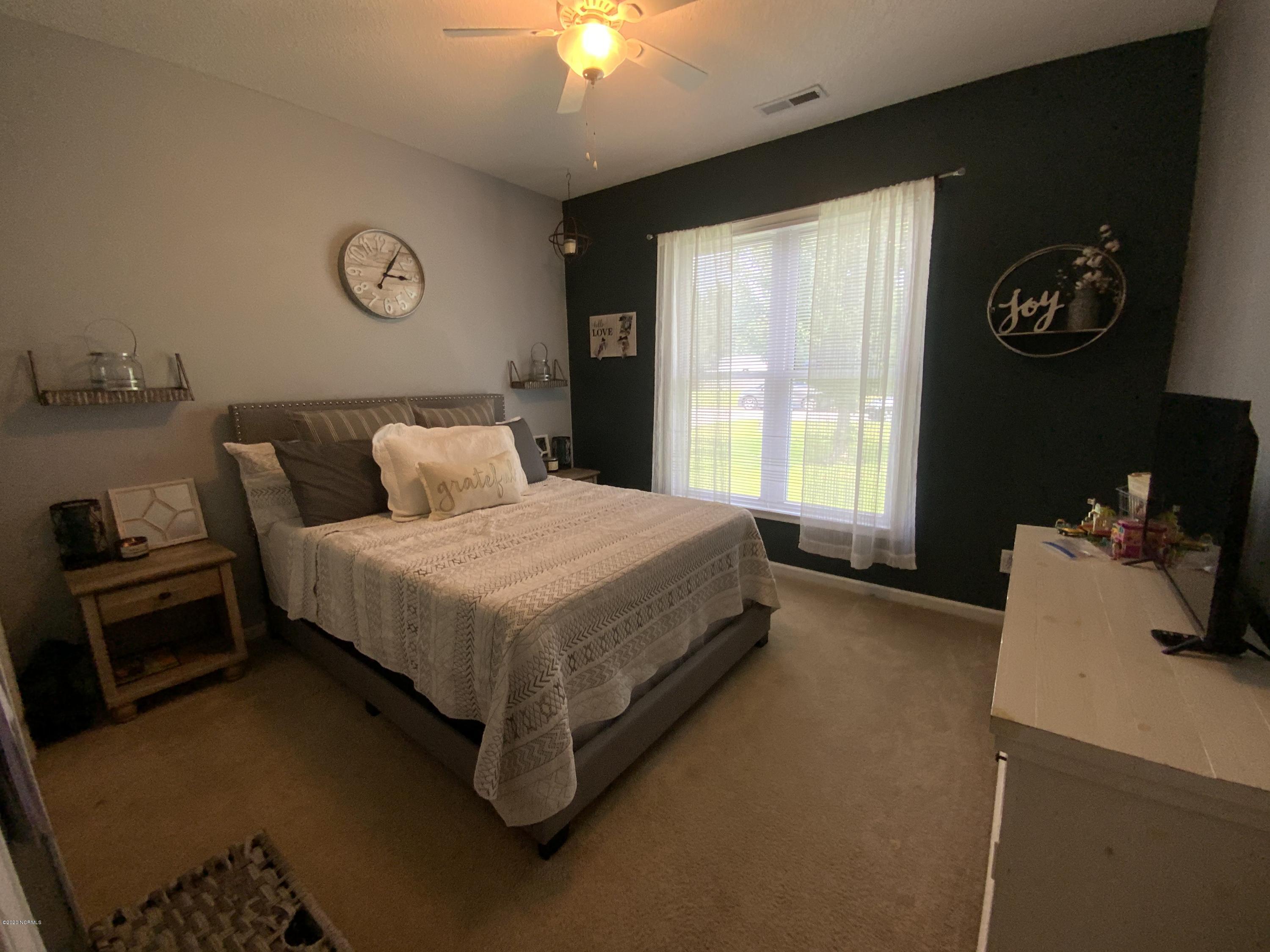 548 Raintree Road Jacksonville, NC 28540 - Photo 13 of 16 IMG_0528