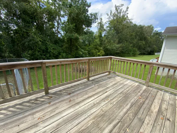 $1,425 | 548 Raintree Road, Jacksonville, NC 28540