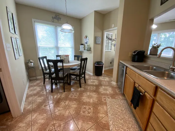 $1,425 | 548 Raintree Road, Jacksonville, NC 28540