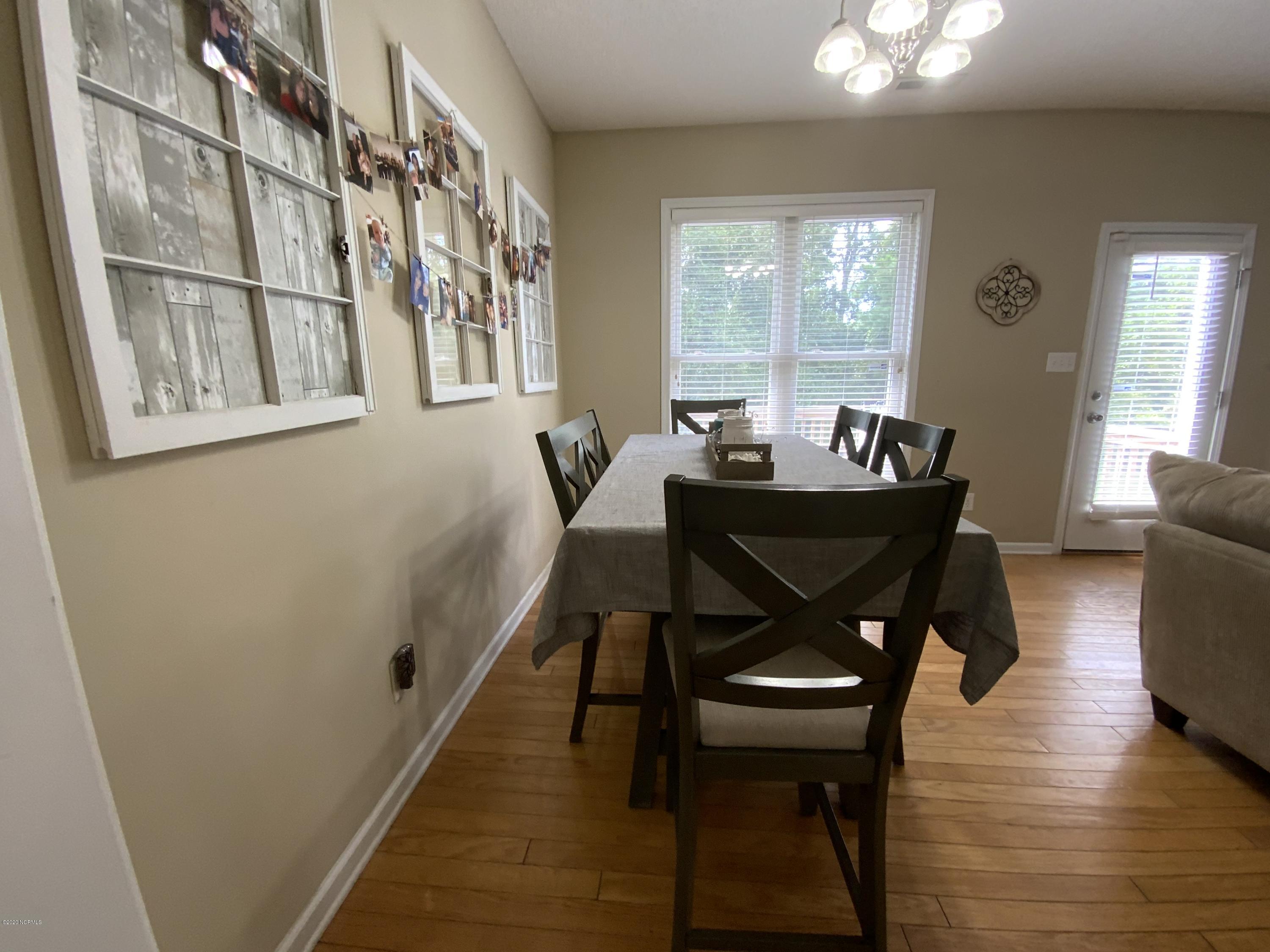 548 Raintree Road Jacksonville, NC 28540 - Photo 6 of 16 IMG_0513