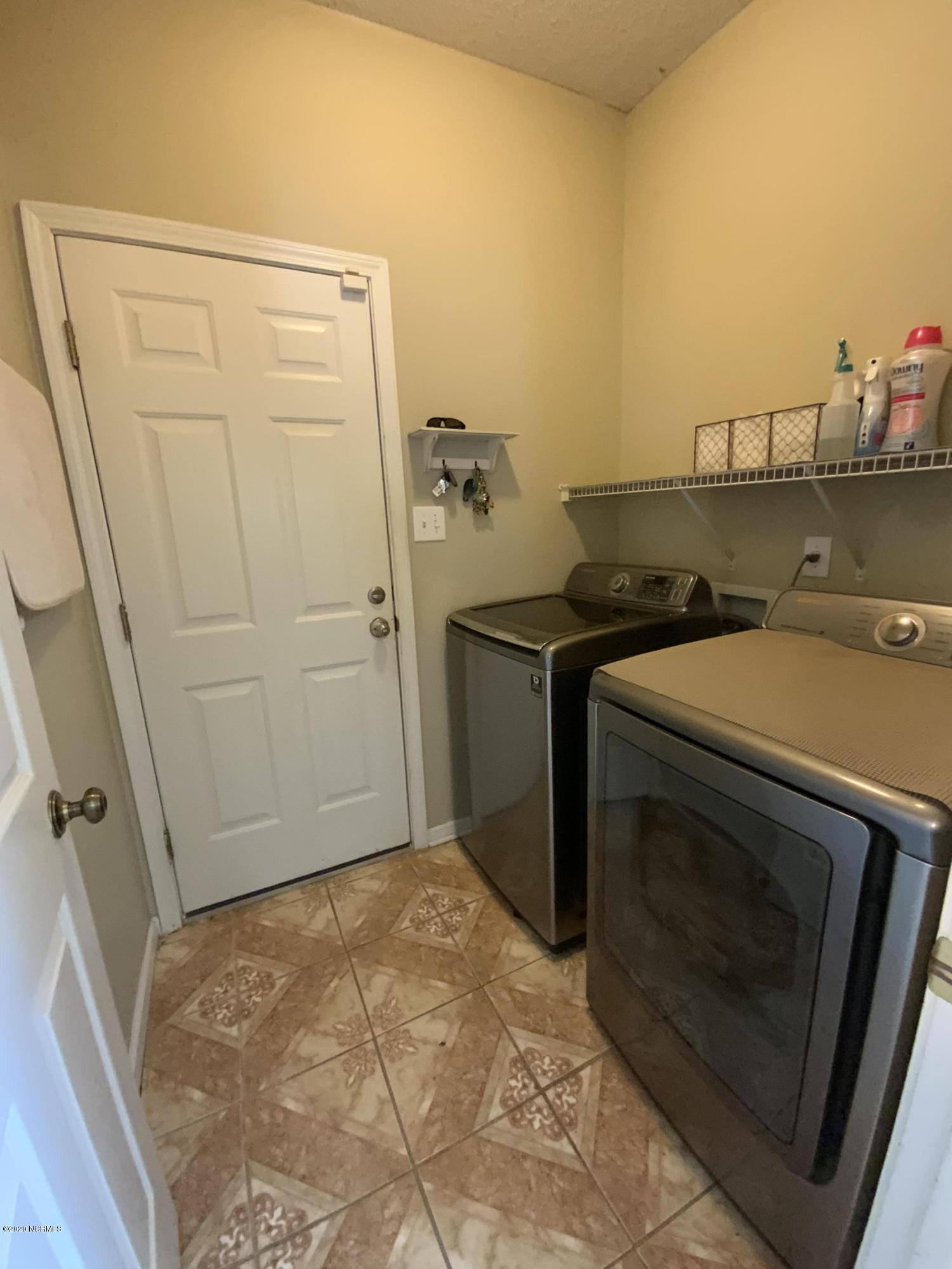 548 Raintree Road Jacksonville, NC 28540 - Photo 7 of 16 IMG_0512