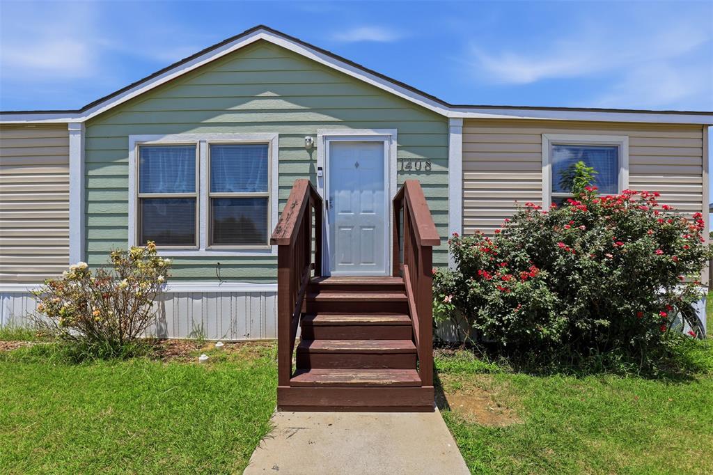 1408 Old Bridge Road Cleburne, TX 76033 - Photo 2 of 21