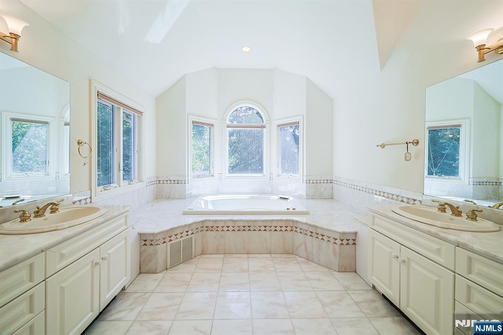 6 Maplewood Road Closter, NJ 07624 - Photo 30 of 40