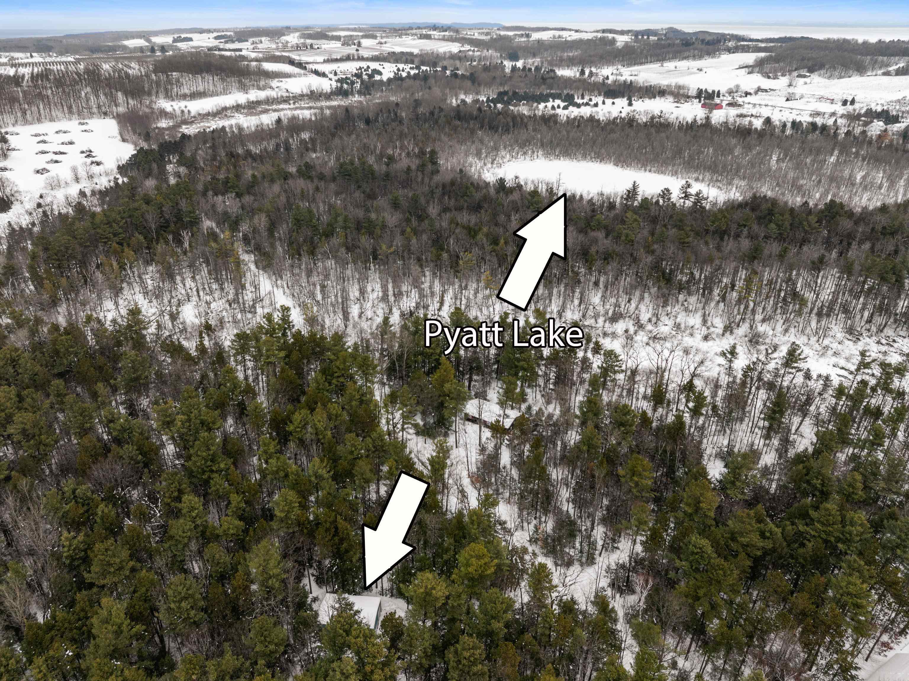 14607 Pyatt Road Traverse City, MI 49686 - Photo 10 of 20