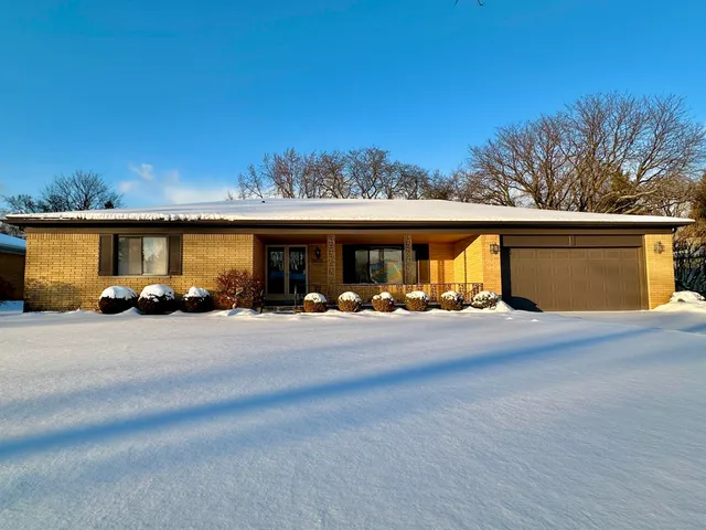 $509,900 | 36744 Vargo, Livonia, MI 48152