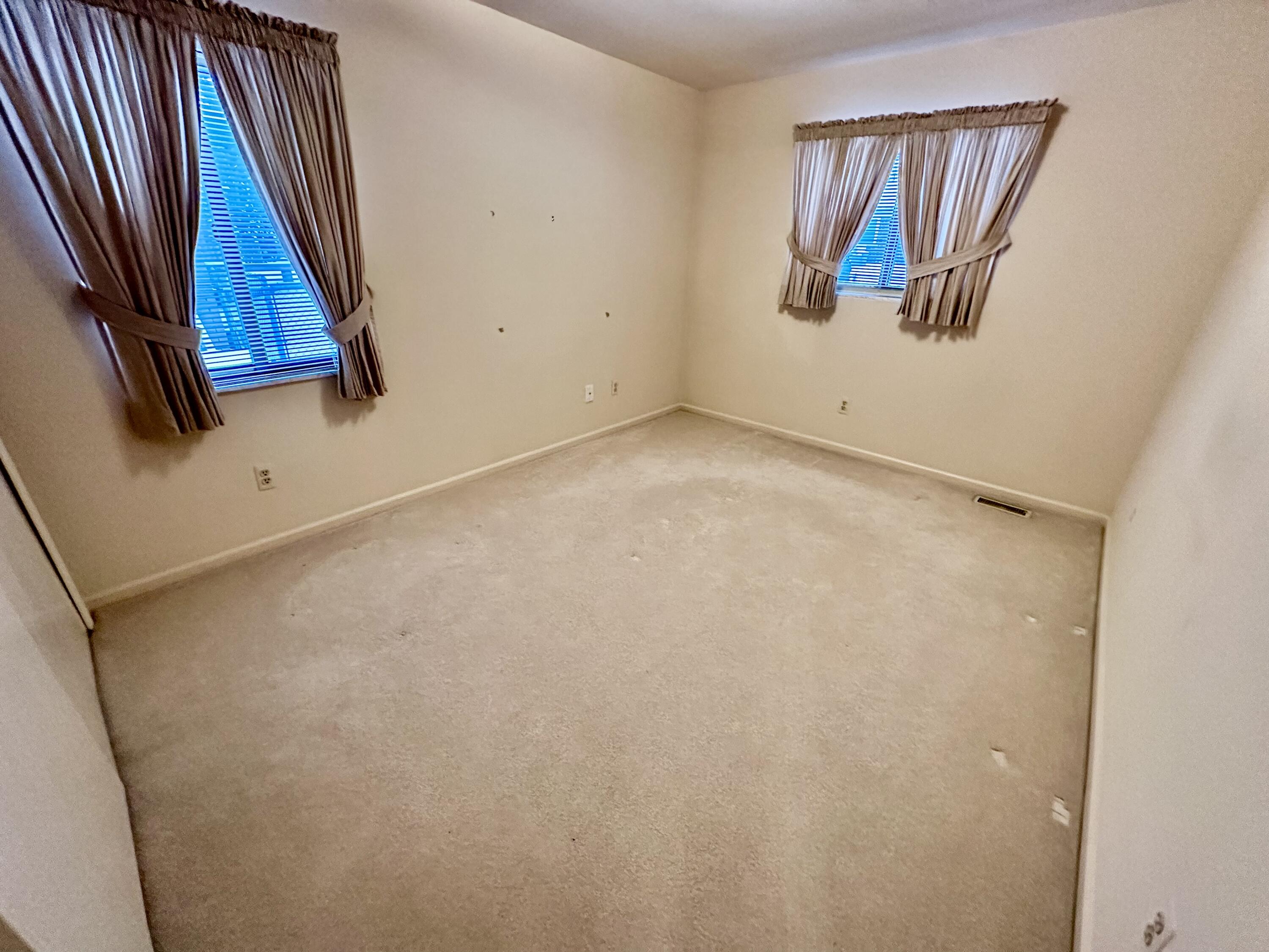 36744 Vargo Livonia, MI 48152 - Photo 18 of 37 IMG_7983