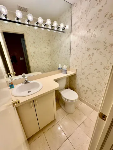 $509,900 | 36744 Vargo, Livonia, MI 48152