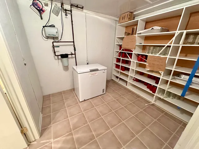 $509,900 | 36744 Vargo, Livonia, MI 48152