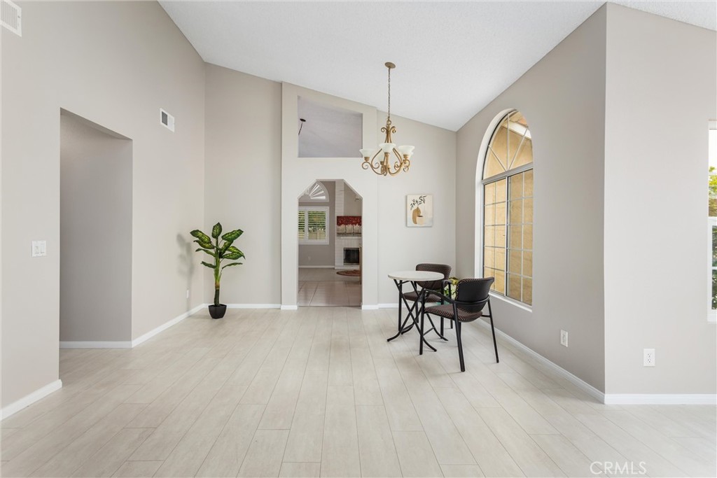 680 Indian Wells Road Banning, CA 92220 - Photo 7 of 37 a view of a livingroom with furniture and window