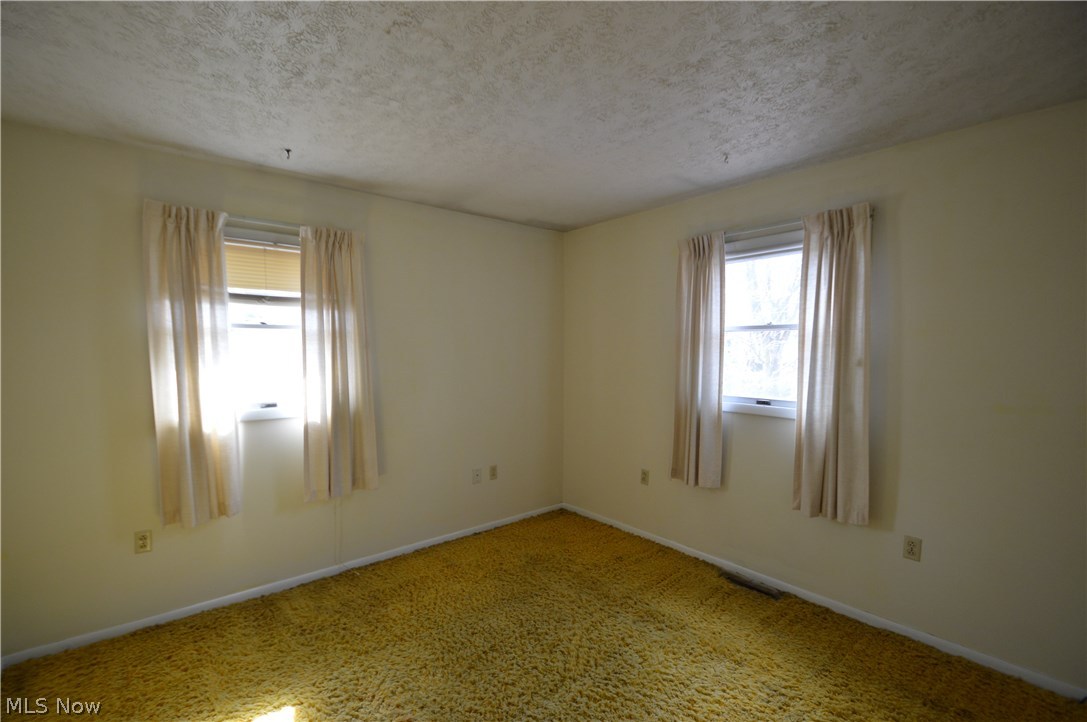 525 Howland Wilson Road Northeast Warren, OH 44484 - Photo 25 of 26 Bedroom 4
