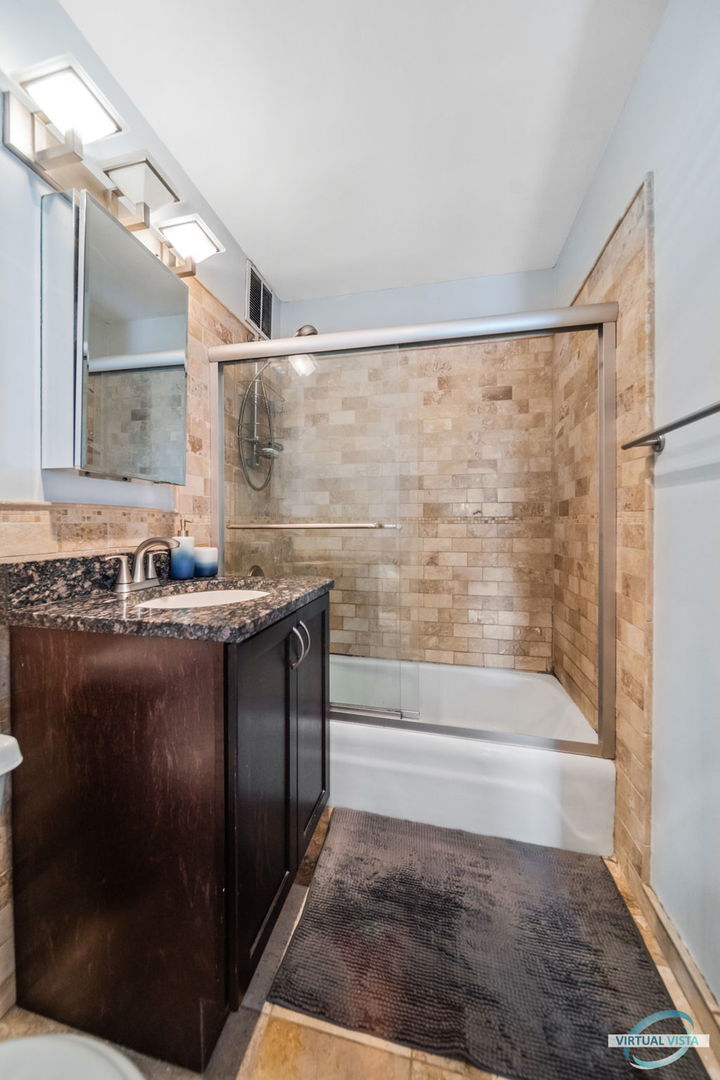 655 West Irving Park Road, Unit 1615 Chicago, IL 60613 - Photo 14 of 25 Gallery Image 14
