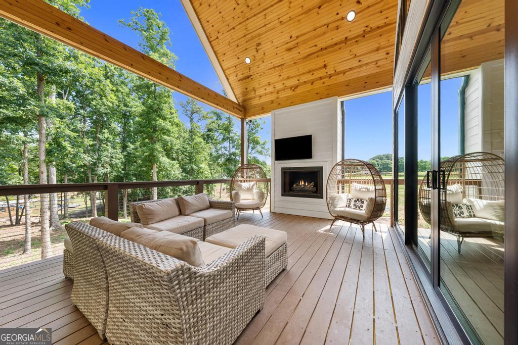 183 Lake Pointe Road Hartwell, GA 30643 - Photo 25 of 78