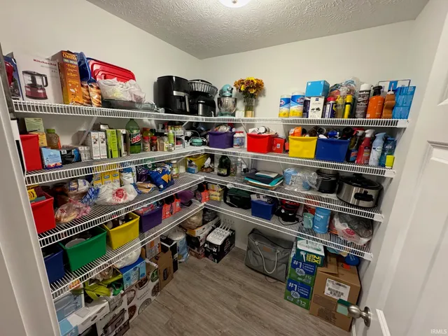 $299,500 | 15215 Shakespeare Drive, Evansville, IN 47725