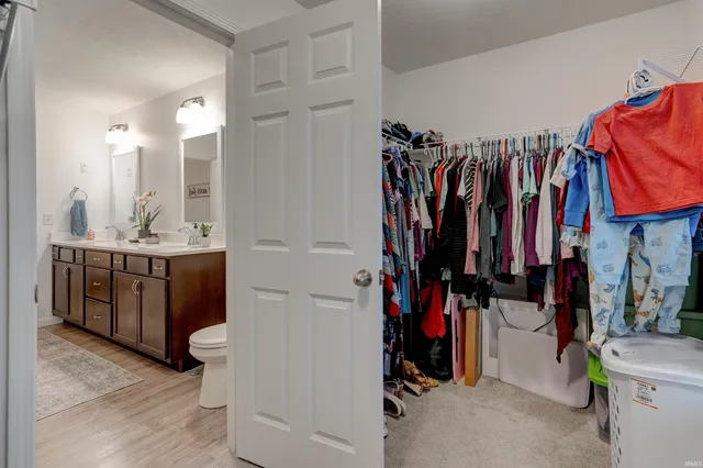 $299,500 | 15215 Shakespeare Drive, Evansville, IN 47725