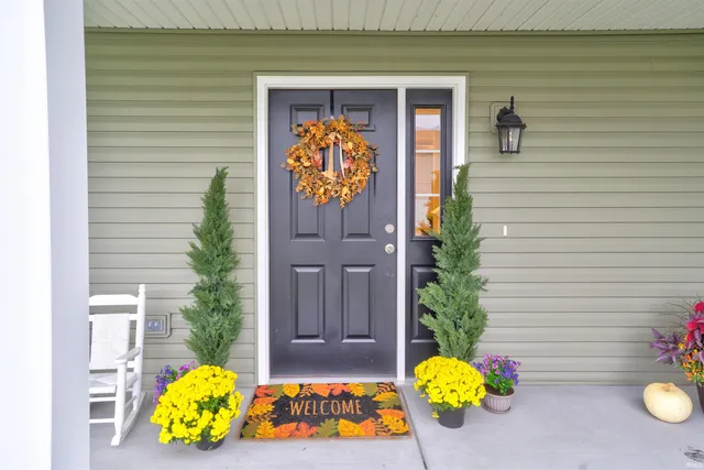 $299,500 | 15215 Shakespeare Drive, Evansville, IN 47725