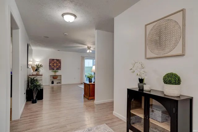 $299,500 | 15215 Shakespeare Drive, Evansville, IN 47725