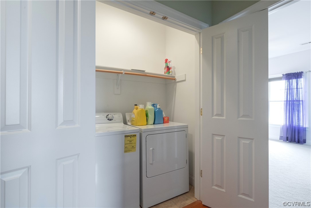 580 Riverside Drive Lancaster, VA 22503 - Photo 34 of 50 a utility room with dryer and washer