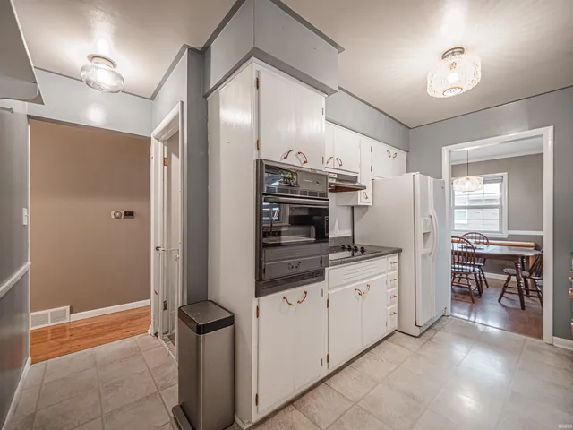 $184,900 | 1829 South Parker Drive, Evansville, IN 47714