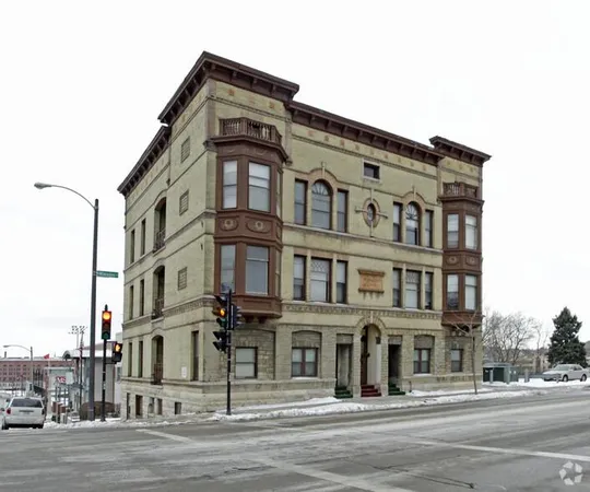 $1,850 | 1303 North Milwaukee Street, Milwaukee, WI 53202