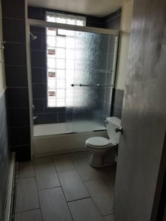 1303 North Milwaukee Street Milwaukee, WI 53202 - Photo 2 of 8 Bathroom