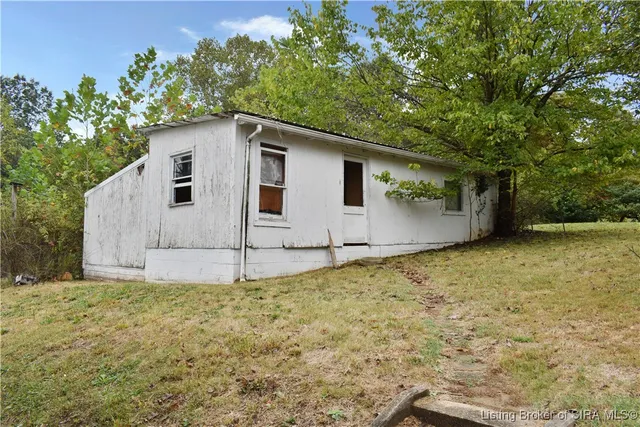 $44,000 | 321 3rd Street, Marengo, IN 47140