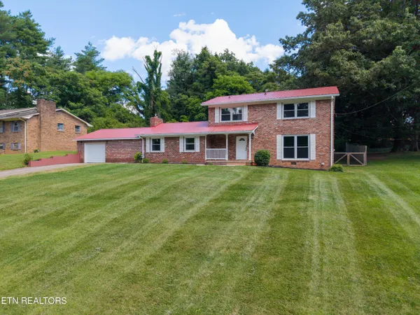$479,000 | 2912 Marvin Circle, Maryville, TN 37803