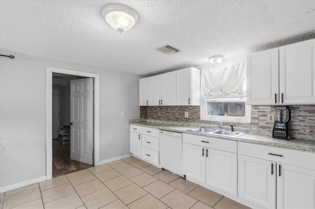 2991 West Verona Road Avon Park, FL 33825 - Photo 15 of 34