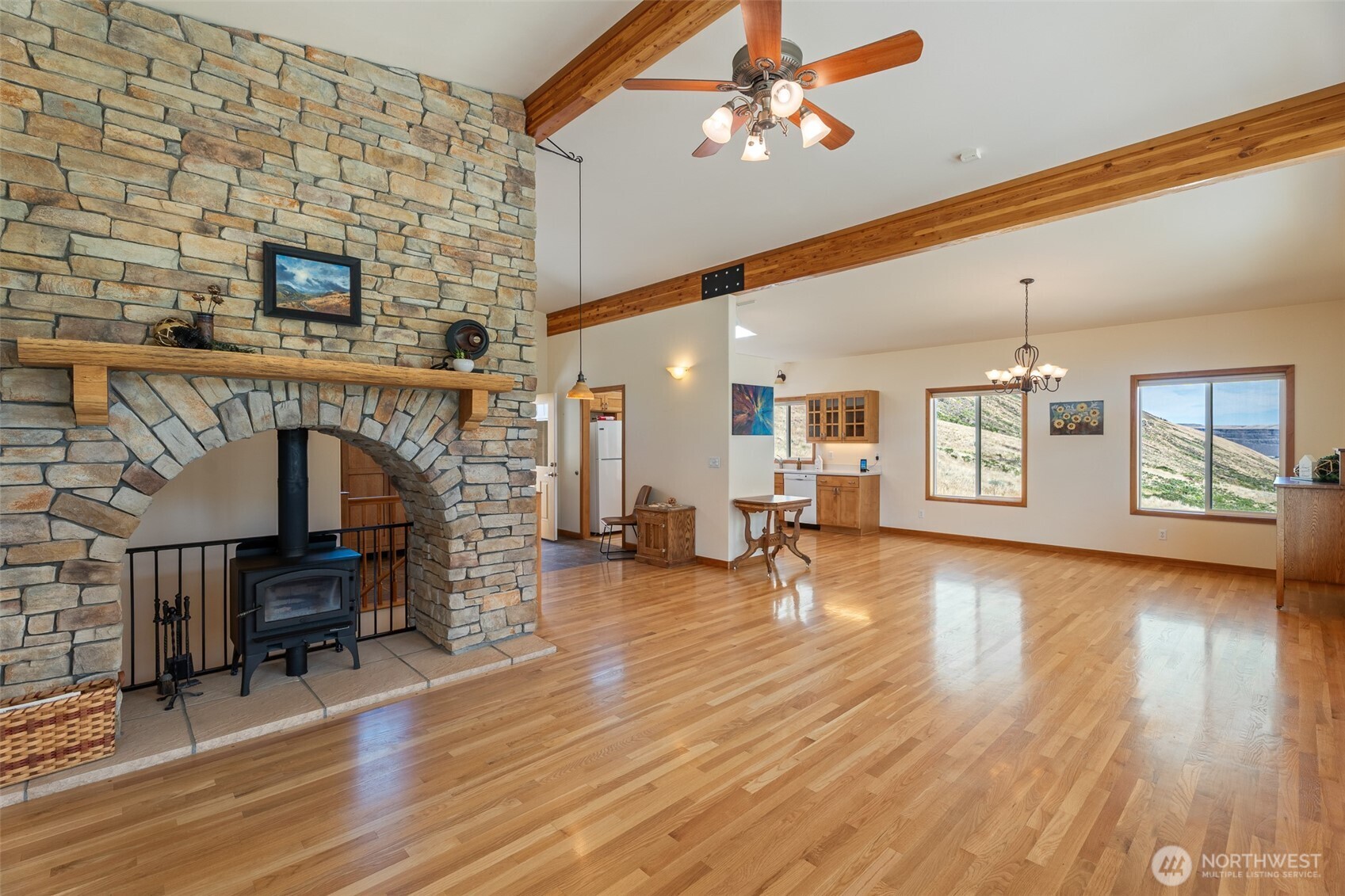 7400 Colockum Road Malaga, WA 98828 - Photo 14 of 37