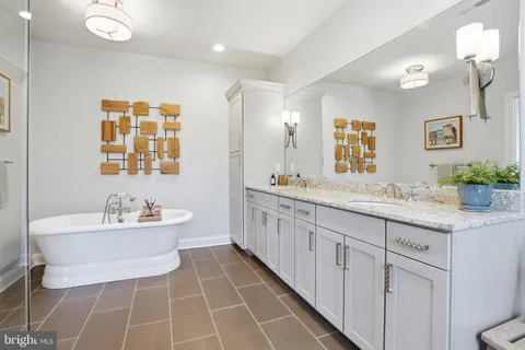 $1,200,000 | 2401 Lower State Road, Unit 106, Doylestown, PA 18901