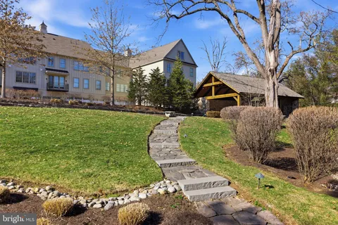 $1,200,000 | 2401 Lower State Road, Unit 106, Doylestown, PA 18901