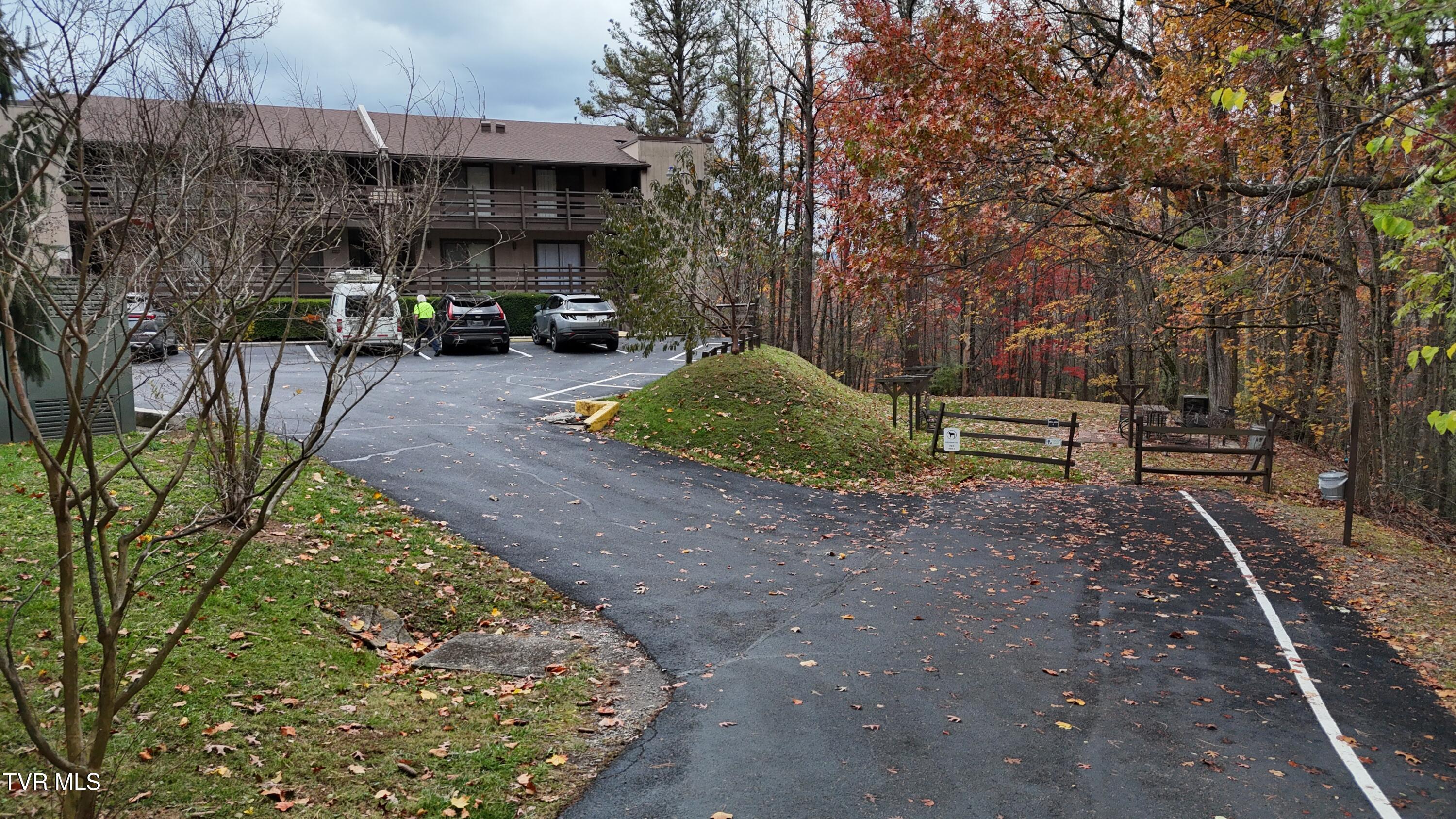 1081 Cove Road, Unit 1033 Sevierville, TN 37876 - Photo 50 of 57 dji_fly_20241120_145510_0893_17322002005