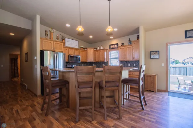 $469,900 | 1218 35th St S Circle, Moorhead, MN 56560