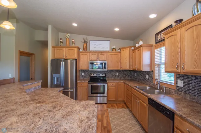 $469,900 | 1218 35th St S Circle, Moorhead, MN 56560