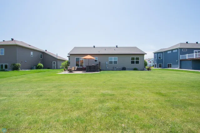 $469,900 | 1218 35th St S Circle, Moorhead, MN 56560