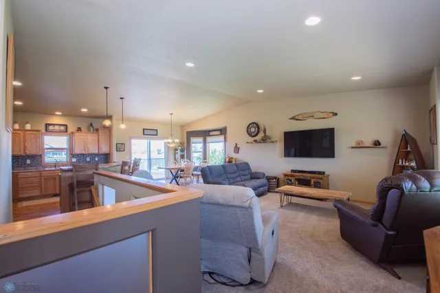 $469,900 | 1218 35th St S Circle, Moorhead, MN 56560