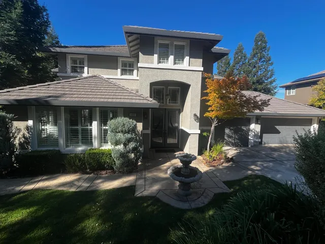 a view of a porch with a yard