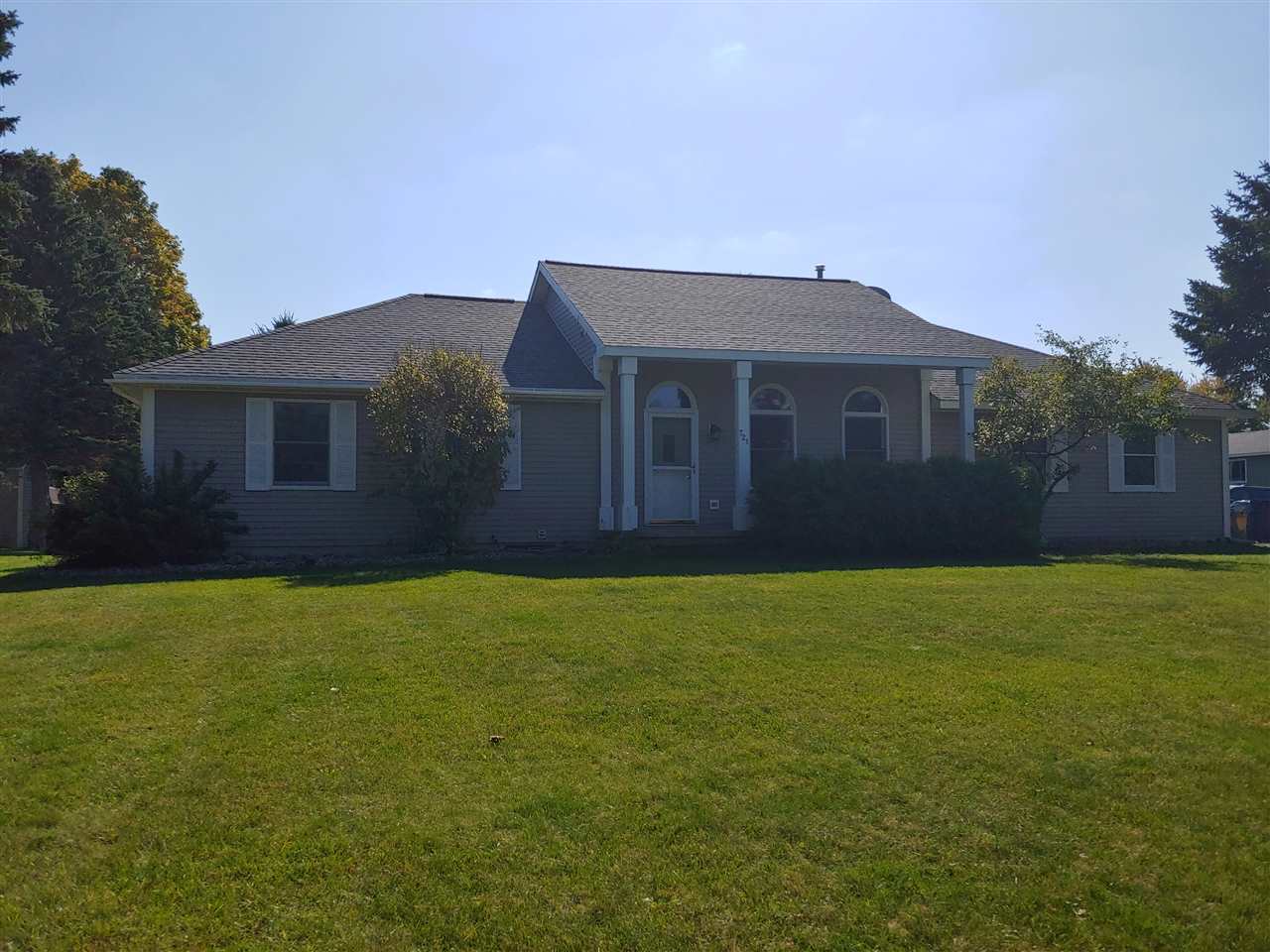 721 Holly Road Cadillac, MI 49601 - Photo 27 of 29 1868219-26.JPG