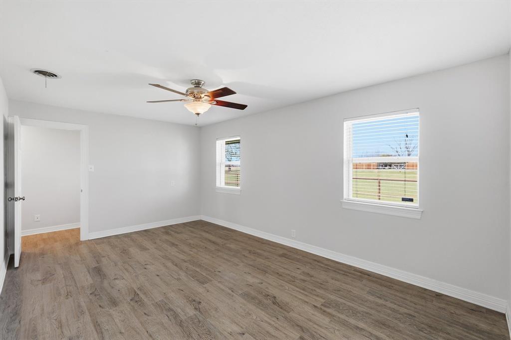 6996 Ganzer Road East Denton, TX 76207 - Photo 15 of 38 Primary bedroom