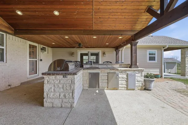 $675,000 | 6996 Ganzer Road East, Denton, TX 76207