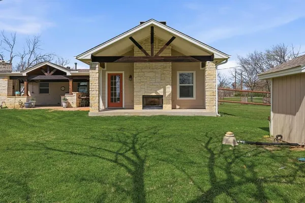 $675,000 | 6996 Ganzer Road East, Denton, TX 76207
