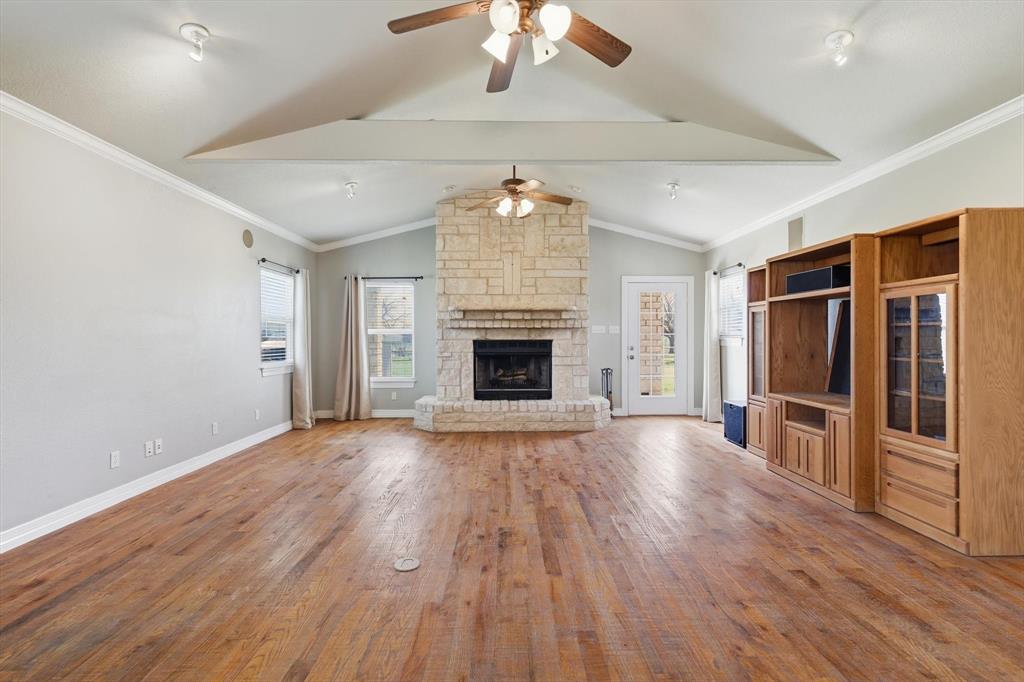 6996 Ganzer Road East Denton, TX 76207 - Photo 5 of 38 Great Room