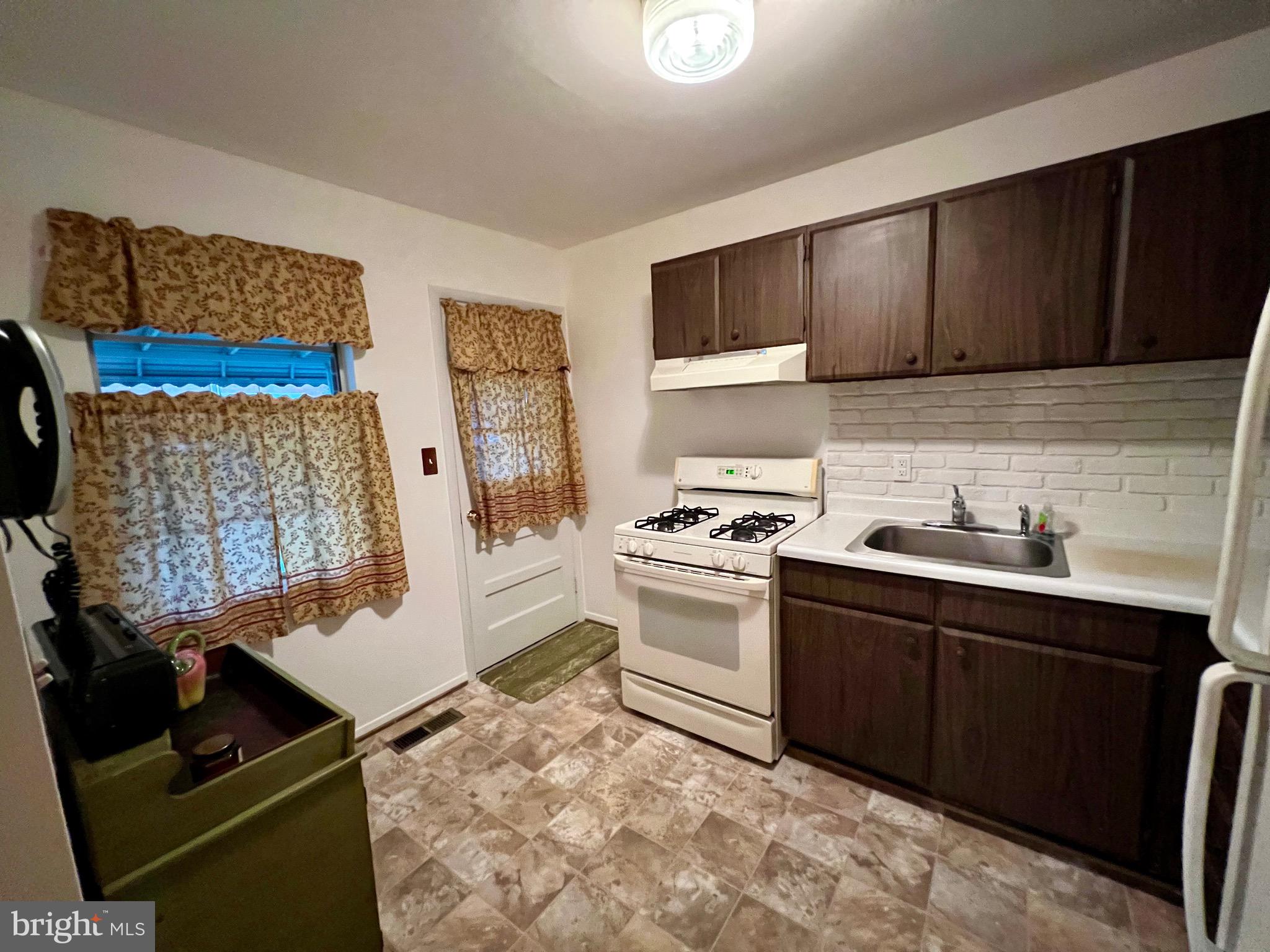 761 Lannerton Road Middle River, MD 21220 - Photo 6 of 18