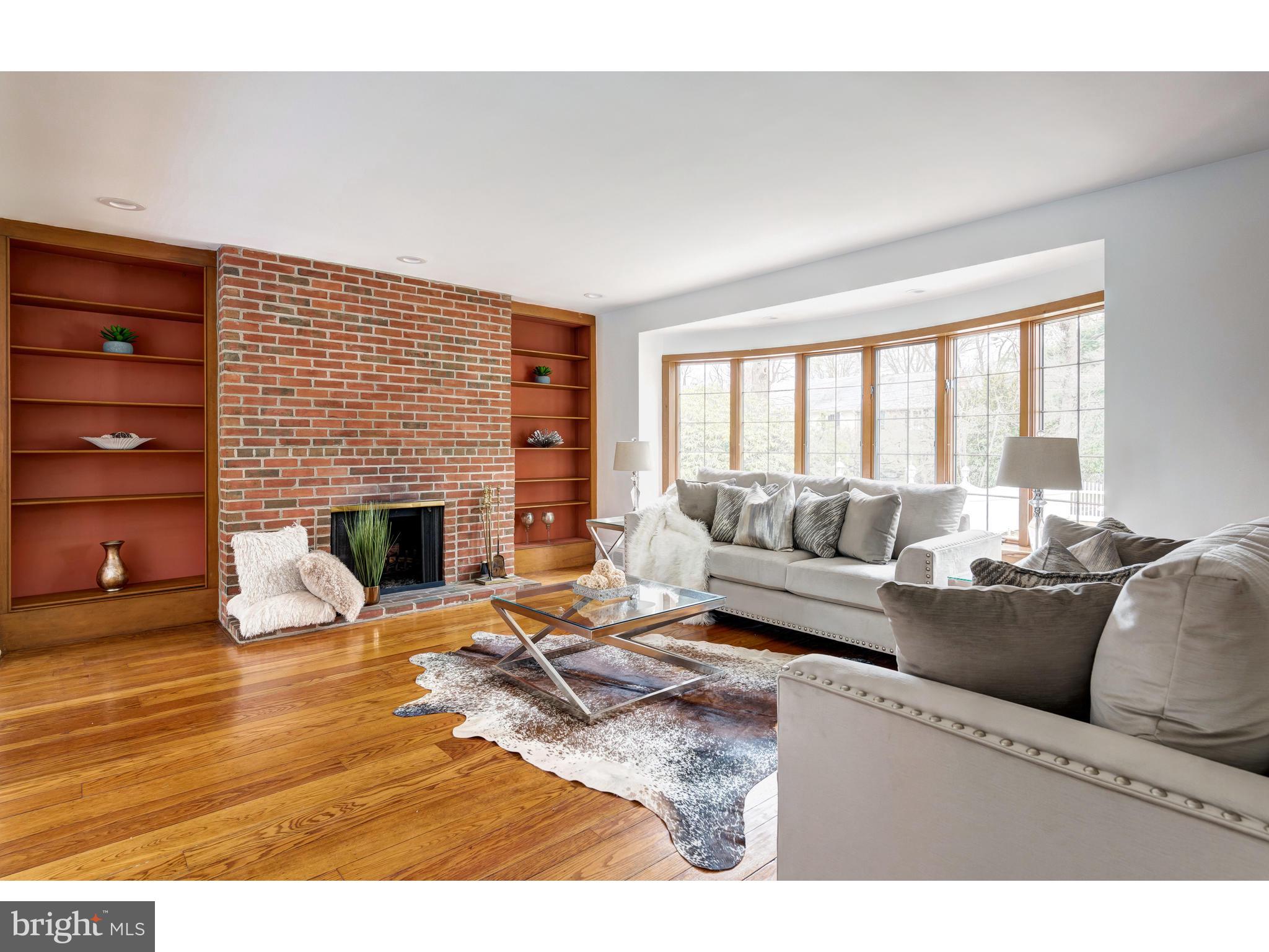 430 Gilpin Road Penn Valley, PA 19096 - Photo 5 of 40 Living room