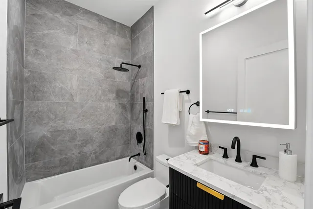 $799,000 | 28 Beacon Avenue, Unit 1, Jersey City, NJ 07306