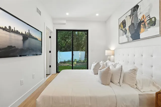 $799,000 | 28 Beacon Avenue, Unit 1, Jersey City, NJ 07306